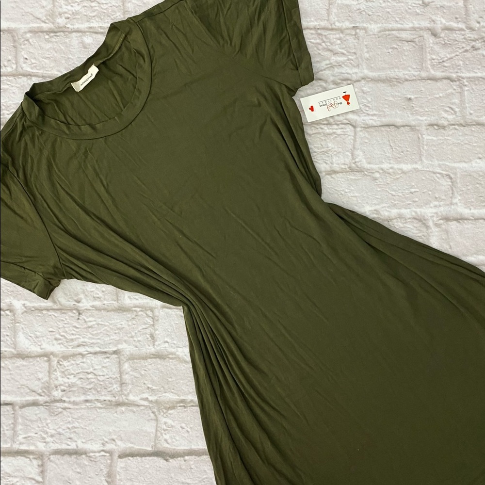 NWT Adrienne Olive green t shirt dress